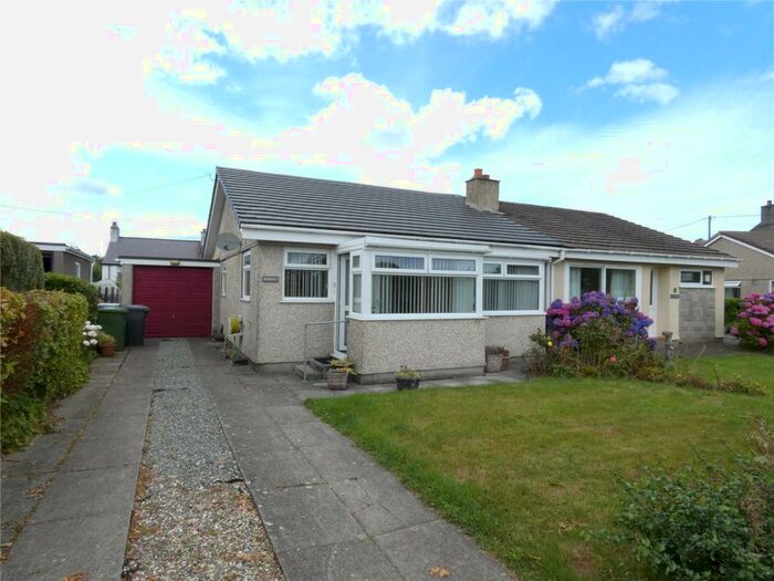 2 Bedroom Bungalow To Rent In Maes Y Ffynnon, Llandegfan, Menai Bridge, Isle Of Anglesey, LL59