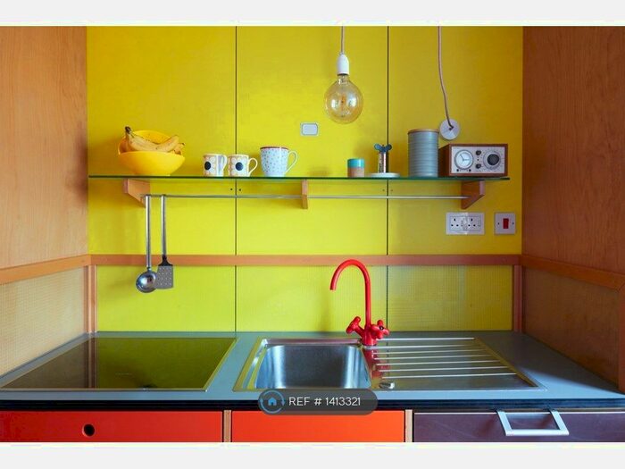 2 Bedroom Flat To Rent In Puteaux House, London, E2