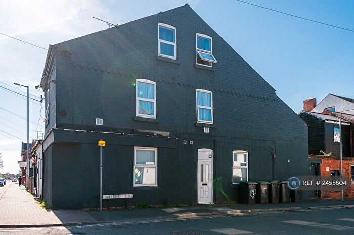 3 Bedroom Flat To Rent In Queens Road, Beeston, Nottingham, NG9