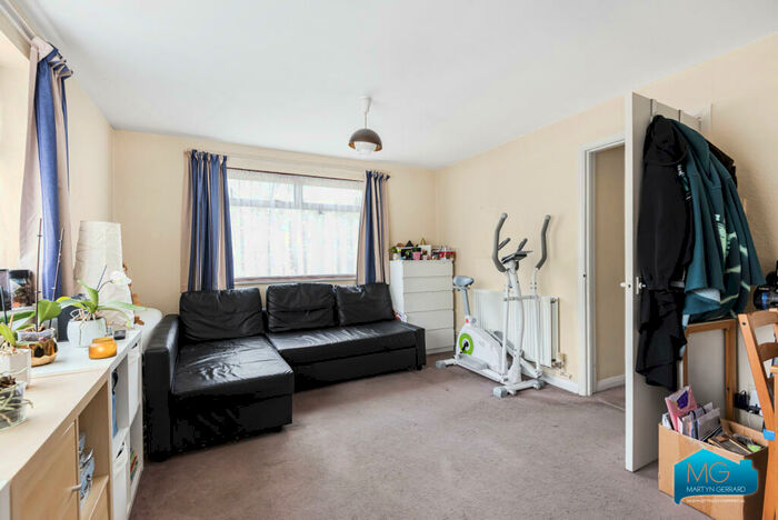 1 Bedroom Apartment To Rent In Christchurch Road, Crouch End, London, N8