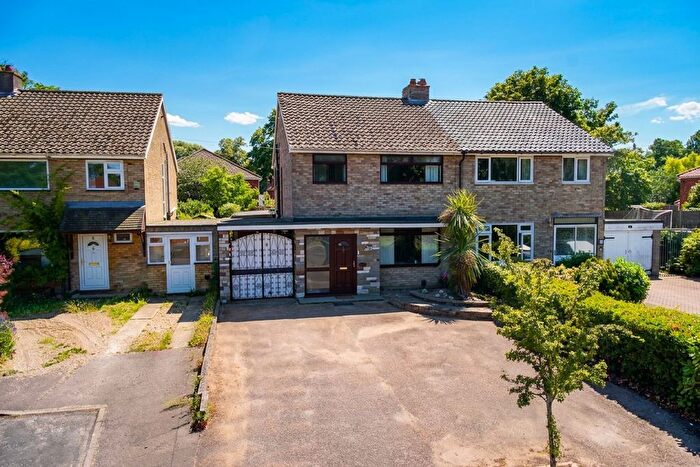 3 Bedroom Semi Detached House For Sale In Fieldview, Earlham, Norwich, NR5