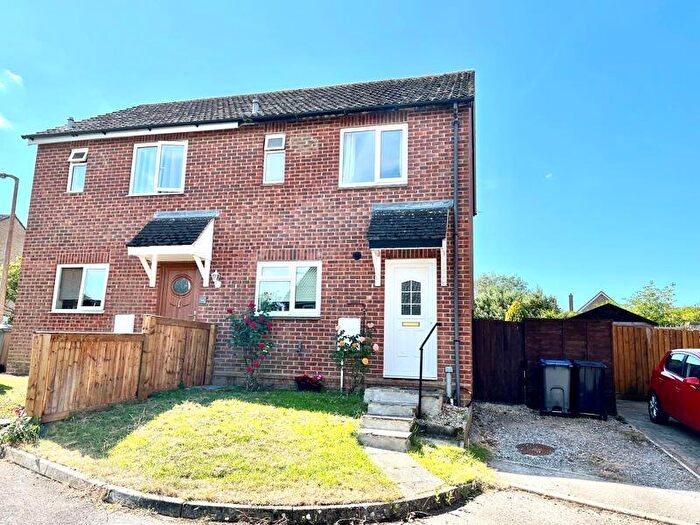 2 Bedroom Semi-Detached House To Rent In Highgrove Close, Calne, SN11