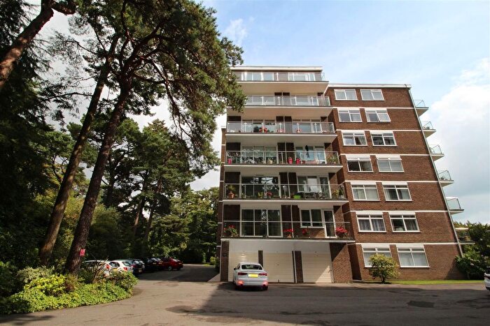 2 Bedroom Flat To Rent In Pine Park Mansions, Wilderton Road, Poole, BH13