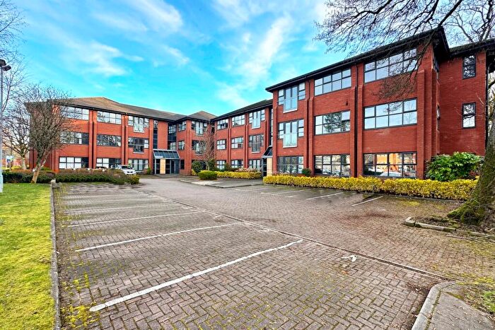 2 Bedroom Apartment For Sale In First Avenue, Poynton, SK12