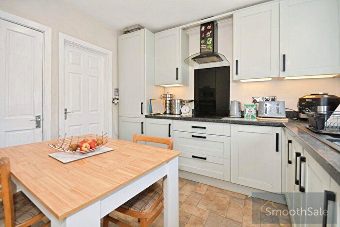 3 Bedroom Semi-Detached House For Sale In Cedar Street, Chesterfield, S43