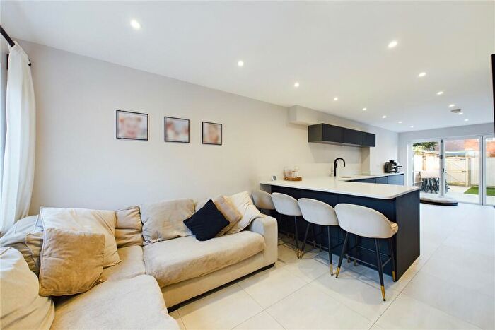 3 Bedroom Terraced House For Sale In Nightingale Close, Farnborough, Hampshire, GU14