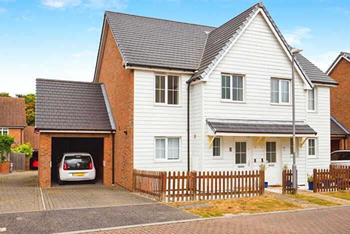 3 Bedroom Semi-Detached House For Sale In Colmanton Grove, Sholden, Deal, CT14