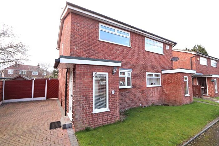2 Bedroom Semi-Detached House To Rent In Barnley Close, M44