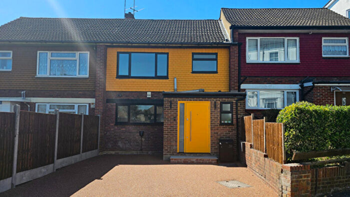 3 Bedroom Terraced House To Rent In Seymour Villas, London, SE20