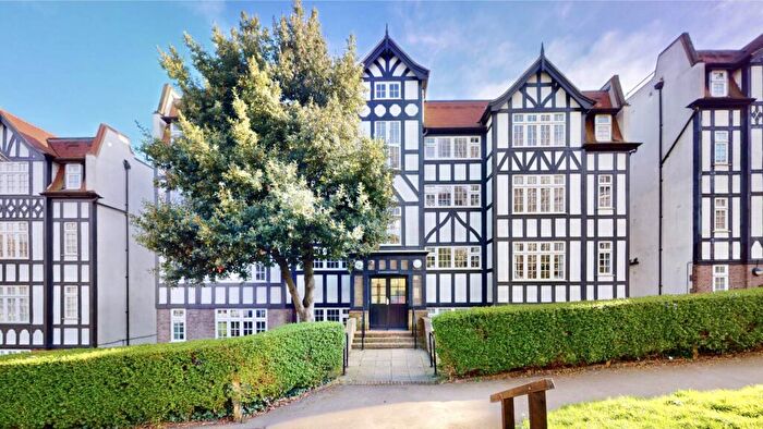 2 Bedroom Apartment To Rent In Makepeace Avenue, Highgate, N6