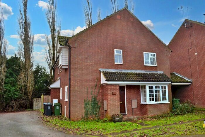 2 Bedroom Property To Rent In The Coltsfoot, Hemel Hempstead, HP1