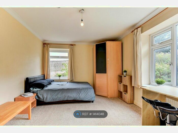 2 Bedroom Flat To Rent In Wellington Road, Brighton, BN2