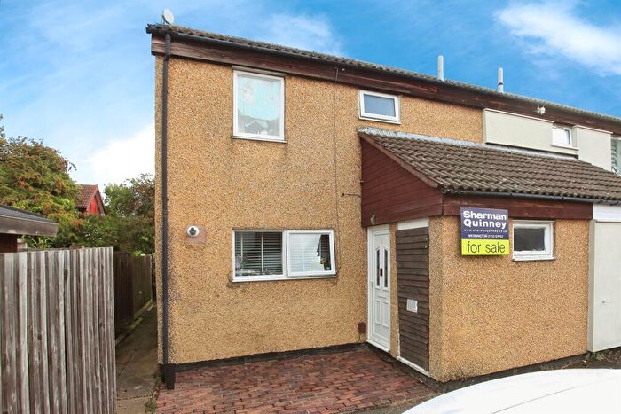 3 Bedroom End Of Terrace House For Sale In Crabtree, Peterborough, PE4