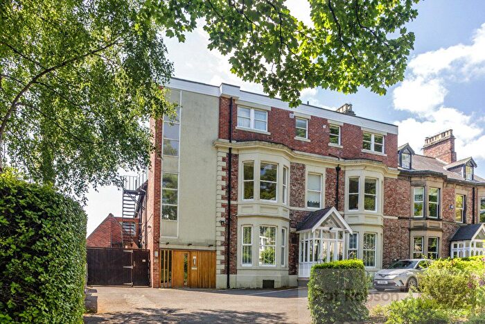 3 Bedroom Flat For Sale In Osborne Villas, Jesmond, Newcastle Upon Tyne, NE2