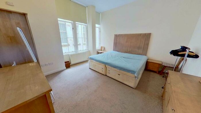 1 Bedroom Flat To Rent In Ingram Street, Glasgow, G1