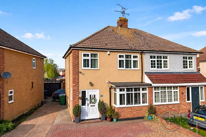 3 Bedroom Semi-Detached House For Sale In Prospect Avenue, Stanford-Le-Hope, SS17