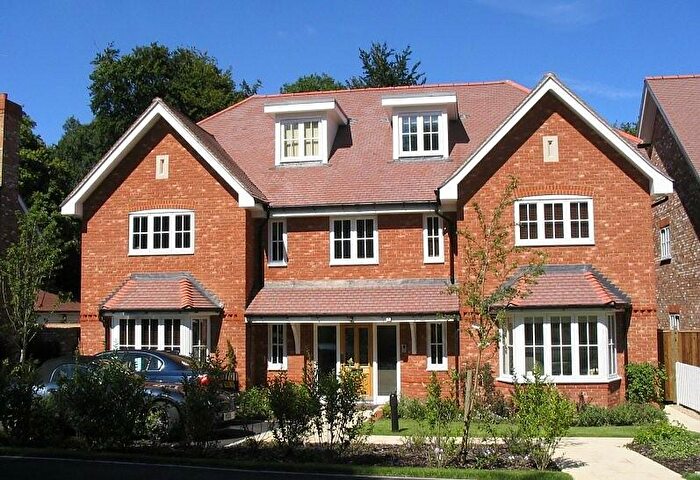 2 Bedroom Apartment To Rent In Shiplake Bottom, Peppard, Henley-On-Thames, Oxfordshire, RG9
