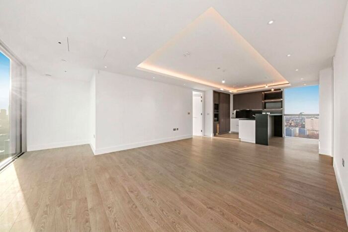 2 Bedroom Flat To Rent In Carrara Tower, Bollinder Place, EC1V