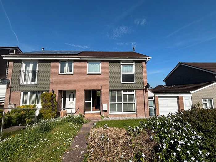 3 Bedroom Property To Rent In Woodleigh Road, Newton Abbot, TQ12