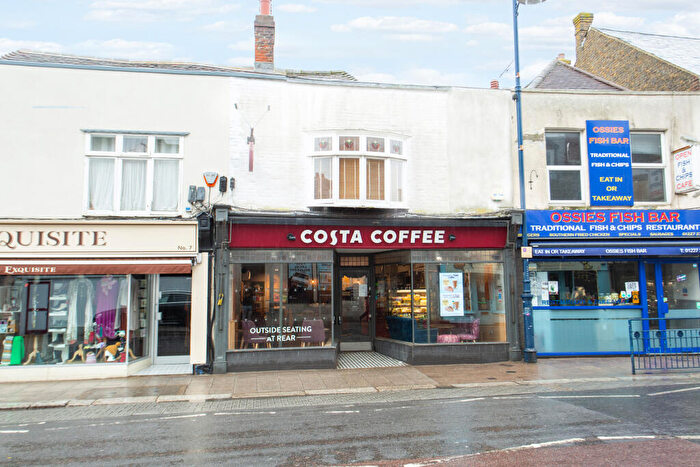 2 Bedroom Flat For Sale In High Street, Whitstable, CT5