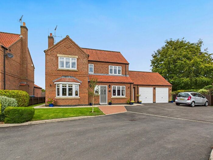 4 Bedroom Detached House For Sale In Beech Close, Garton-On-The-Wolds, Driffield, YO25