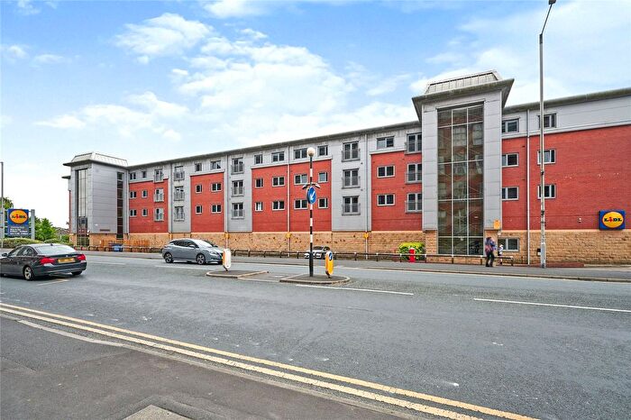 2 Bedroom Flat For Sale In New Hall Lane, Preston, PR1