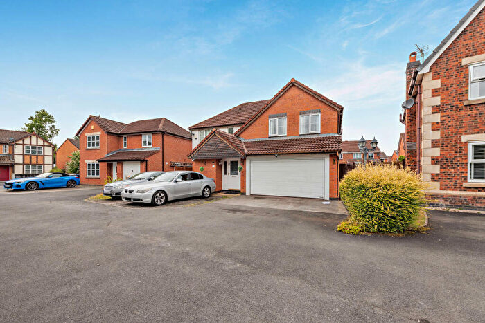4 Bedroom Detached House For Sale In Hedgerows Road, Leyland, PR26