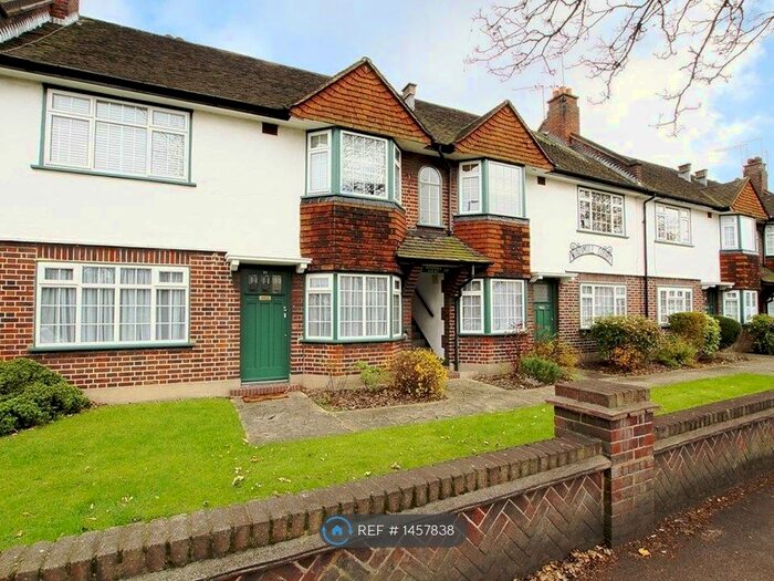 2 Bedroom Flat To Rent In Windmill Court, London, W5