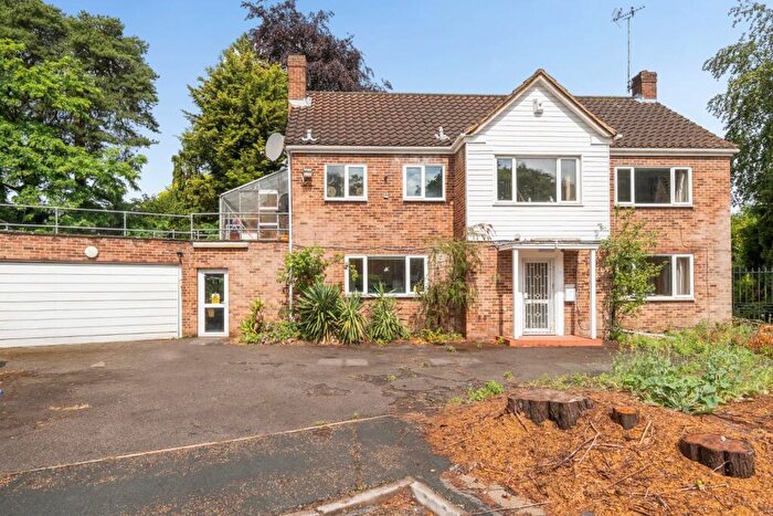6 Bedroom Detached House For Sale In Firlands, Weybridge, Surrey, KT13