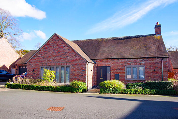 3 Bedroom Detached Bungalow For Sale In Farm Close, Ravenstone, LE67