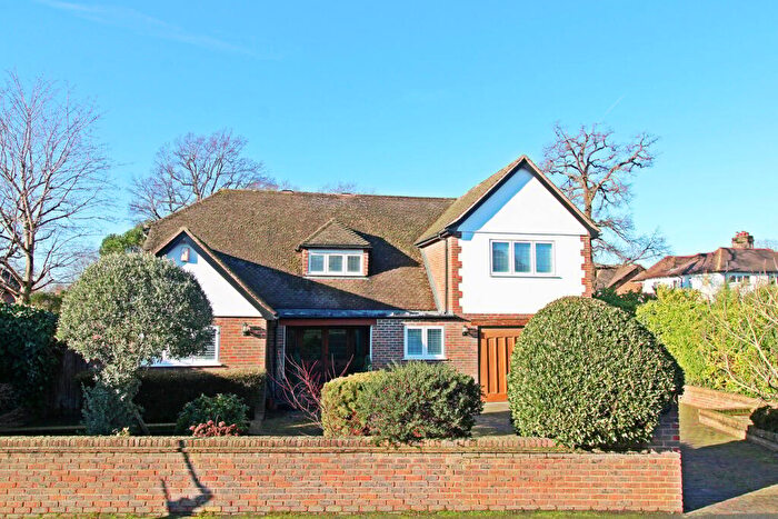 4 Bedroom Detached House For Sale In Whitecroft Way, Park Langley, Beckenham, BR3