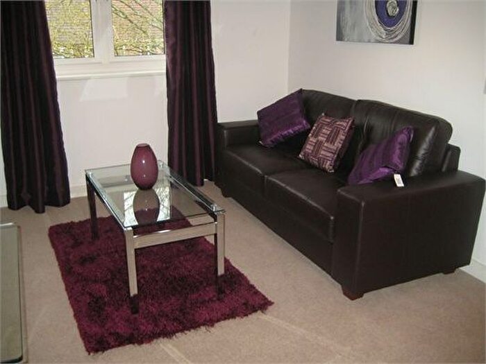 2 Bedroom Flat To Rent In Potters Mews, Greenway Road, Rumney, Cardiff, CF3