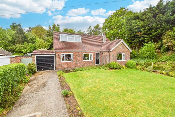5 Bedroom Chalet For Sale In Gilletts Lane, East Malling, Kent, ME19