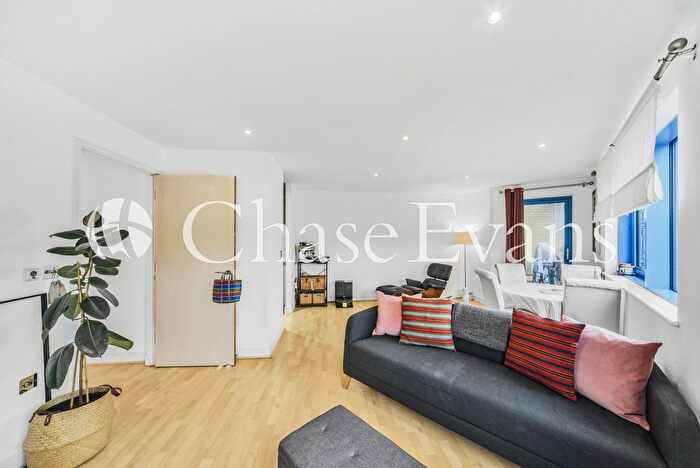 2 Bedroom Flat For Sale In Westgate Apartments, Western Gateway, Royal Docks, London, E16