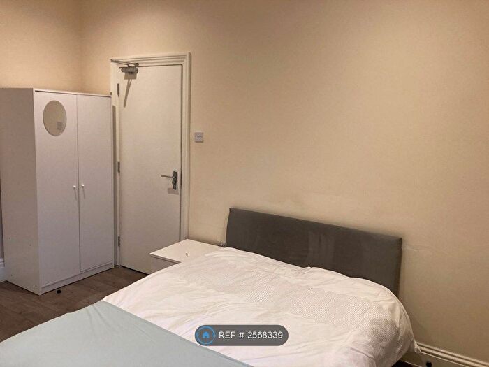 Studio To Rent In Brook Street, Luton, LU3