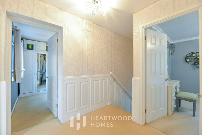 3 Bedroom End Of Terrace House For Sale In Meadowcroft, St. Albans, AL1
