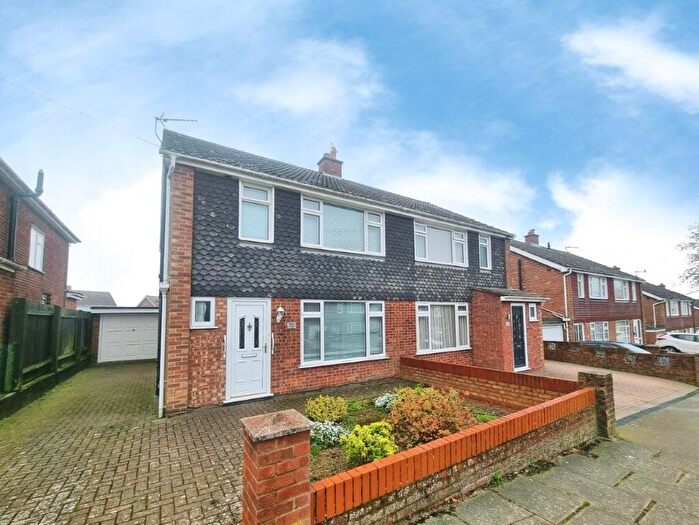 3 Bedroom Semi Detached House For Sale In Fircroft Road, Ipswich, IP1