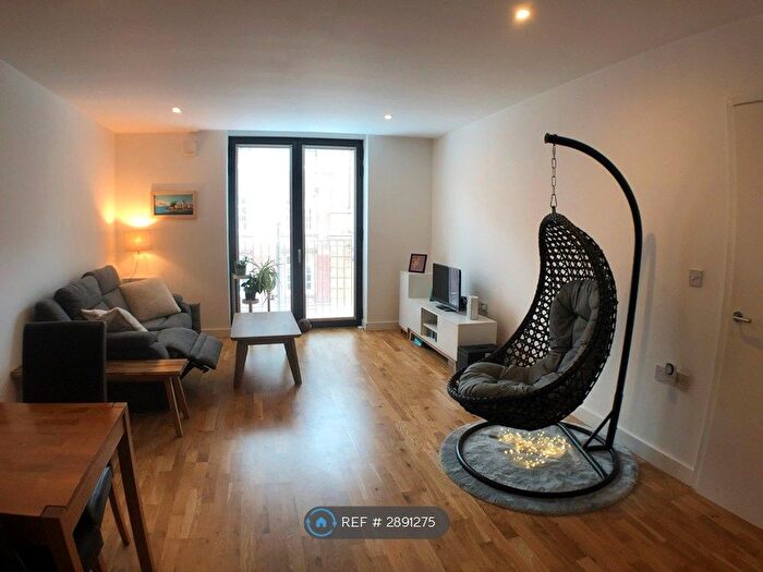 1 Bedroom Flat To Rent In Piccadilly Place, Manchester, M1