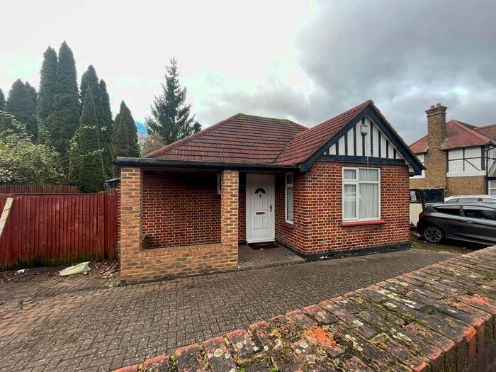 3 Bedroom Detached Bungalow To Rent In Warrilow, High Road, Cowley, UB8