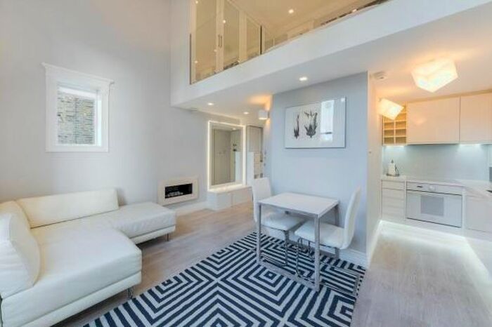 2 Bedroom Flat To Rent In Kingsway, The Strand, London, WC2B