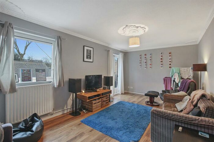 2 Bedroom Flat To Rent In Mary Ann Gardens, London, SE8