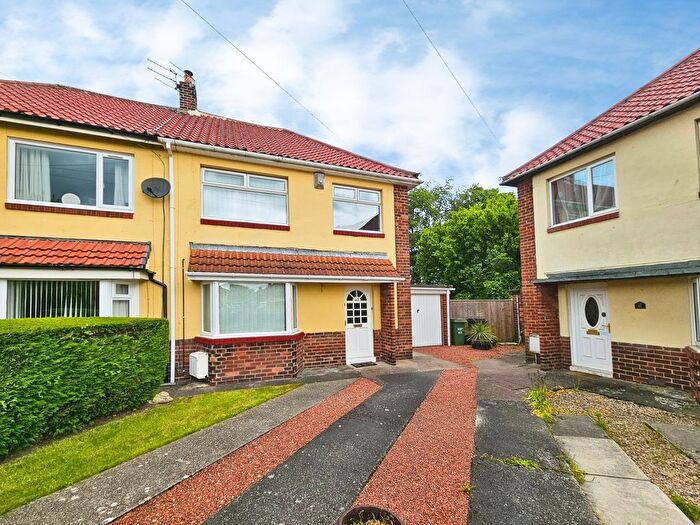 3 Bedroom Semi-Detached House For Sale In Hollymount Square, Bedlington, NE22