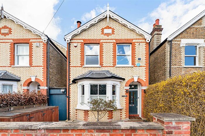 4 Bedroom Detached House For Sale In St. Albans Road, Kingston Upon Thames, KT2
