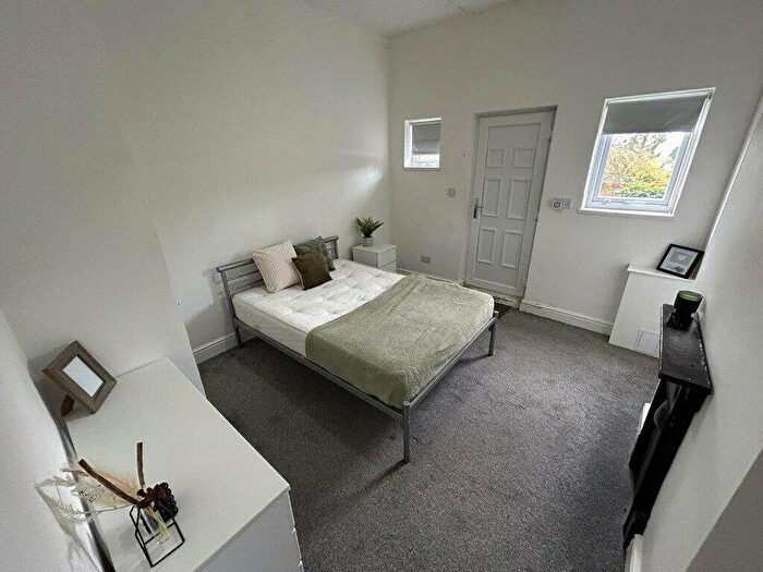 3 Bedroom Terraced House To Rent In Waterloo Promenade, Nottingham, Nottinghamshire, NG7