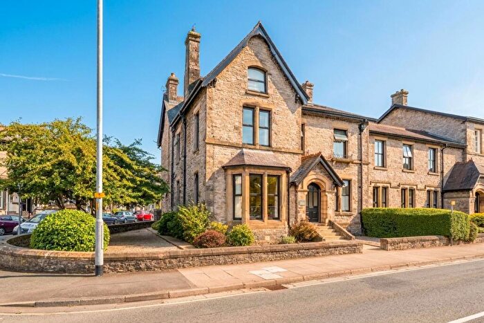 1 Bedroom Flat For Sale In Aynam Road, Kendal, LA9