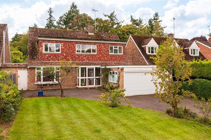 4 Bedroom Detached House For Sale In Baskerville Lane, Shiplake, Henley-On-Thames, RG9