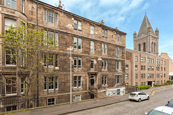 2 Bedroom Apartment For Sale In Leslie Place, Stockbridge, Edinburgh, Midlothian, EH4