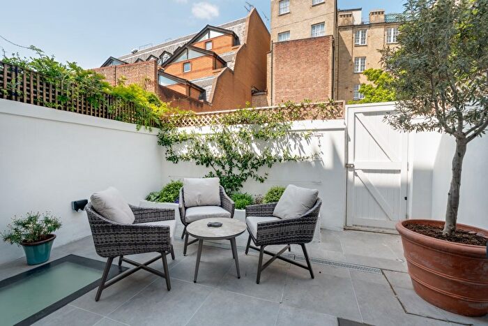 5 Bedroom End Terrace House For Sale In Marlborough Street, London, SW3