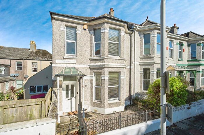 4 Bedroom End Of Terrace House For Sale In Devon Terrace, Plymouth, PL3