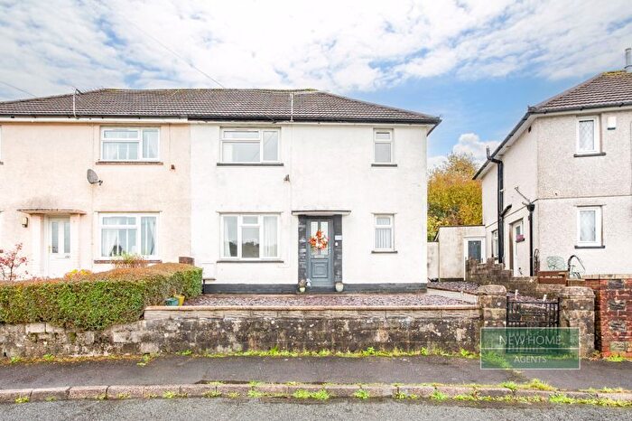 3 Bedroom Semi-Detached House For Sale In Nant Eirin, Tonyrefail, Porth, CF39